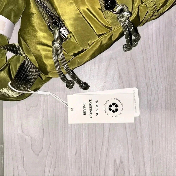 URBAN EXPRESSIONS NYLON PARC Sling Dual Entry Bungee Cord Backpack. Olive green! - Picture 5 of 7
